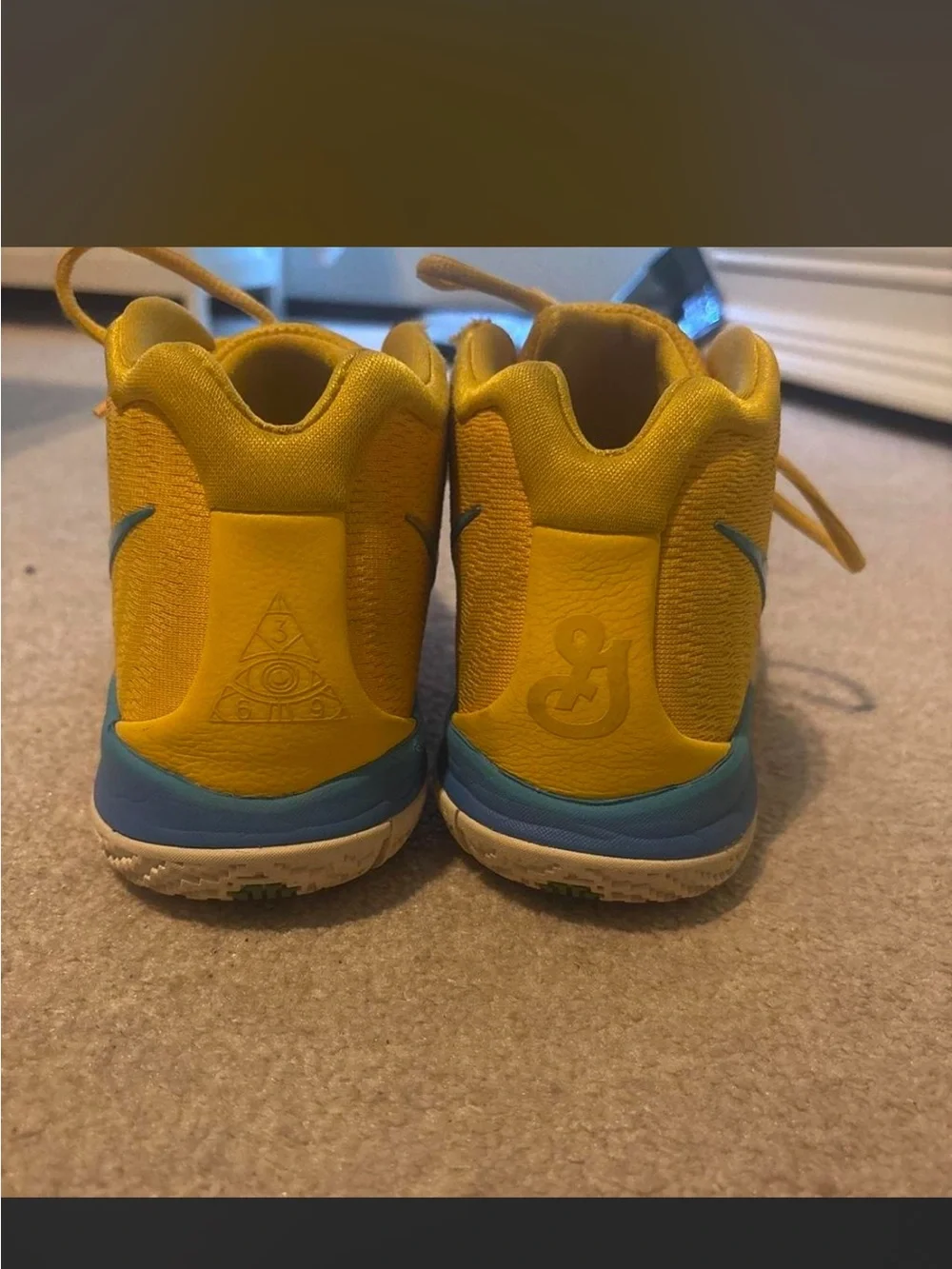 Nike Kids Yellow Lace-Up Sneakers